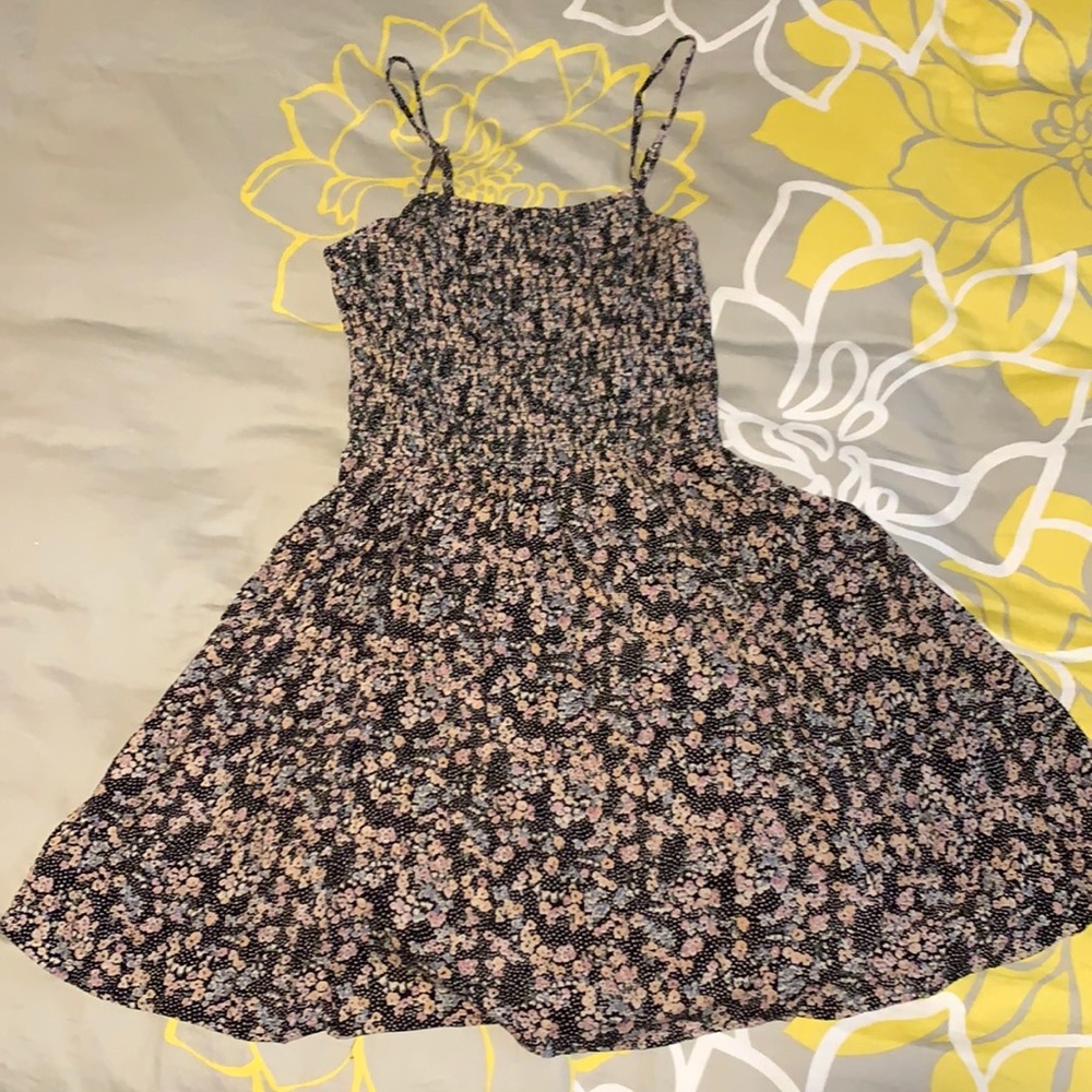 Floral print strapped dress